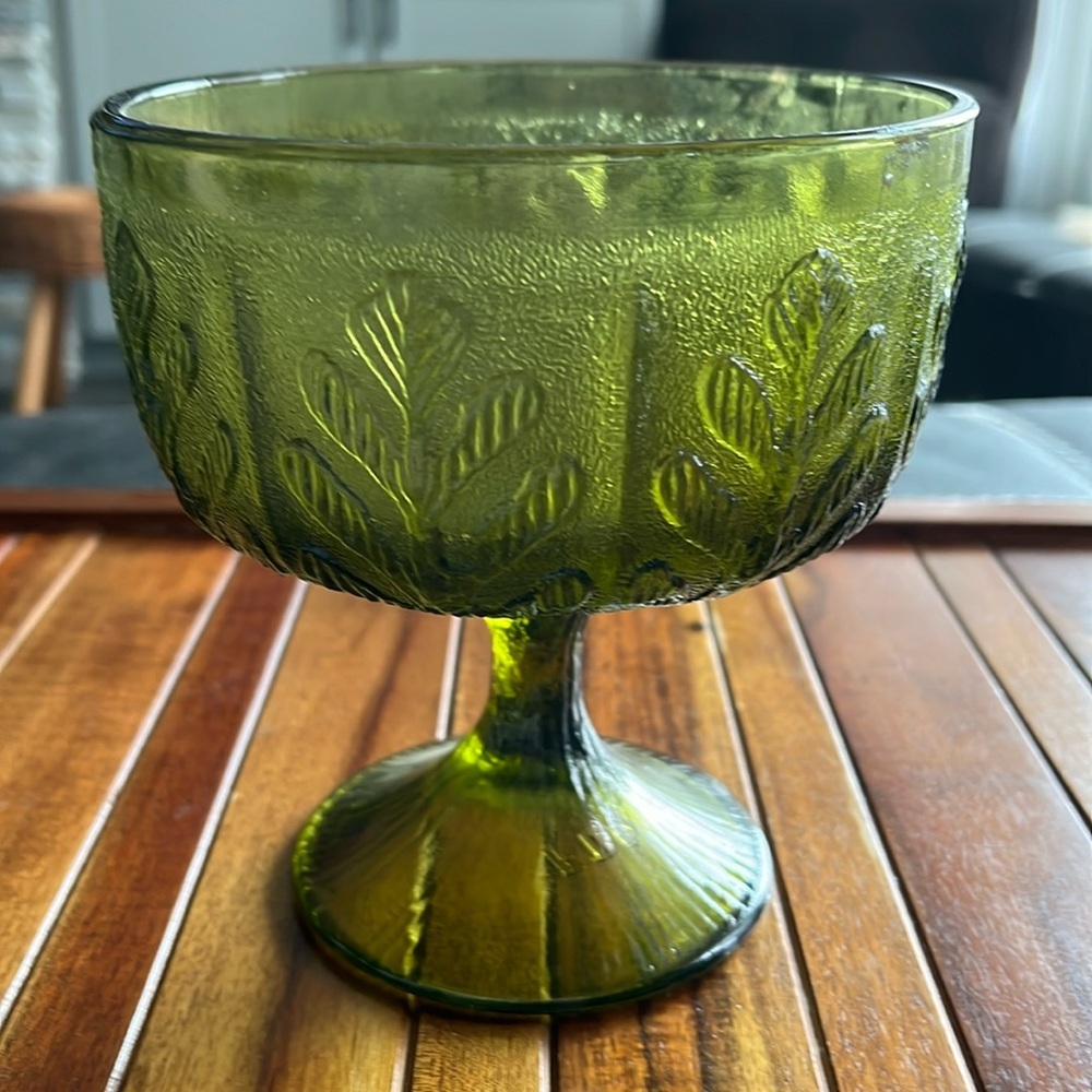 FTD Vintage green glass Oak leaf pedestal bowl/planter 1978​